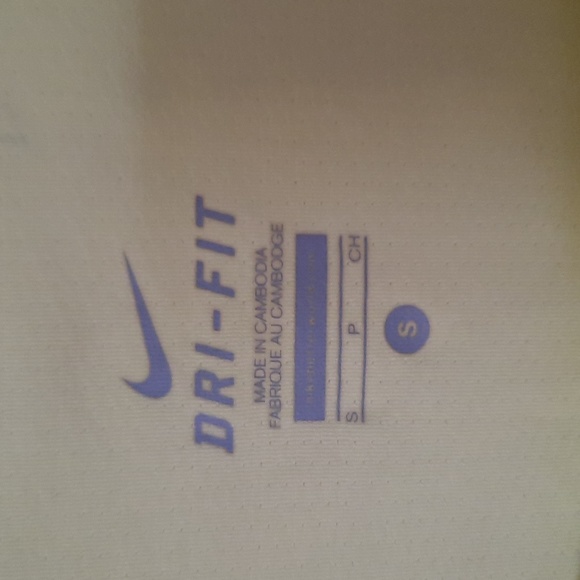 Nike dri fit Sport t shirt - Picture 2 of 3